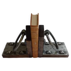 Serres livres style médiéval poignée de porte ancienne