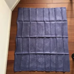 Serviette de table ancienne brodée AC violette