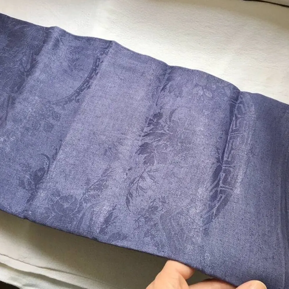 Serviette de table ancienne brodée AC violette