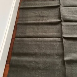 Serviette de table ancienne kaki brodée JG