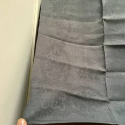 Serviette de table grise ancienne brodée BN