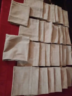 28 serviettes