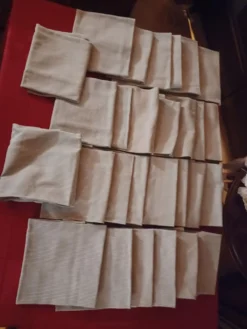 28 serviettes