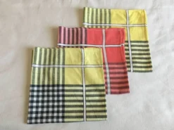 3 serviettes bistrot rouge/jaune 47 x 47