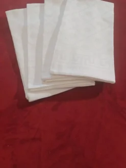 4 serviettes blanches damassé de lin