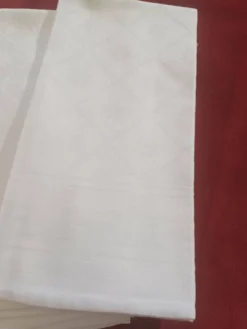 4 serviettes blanches damassé de lin
