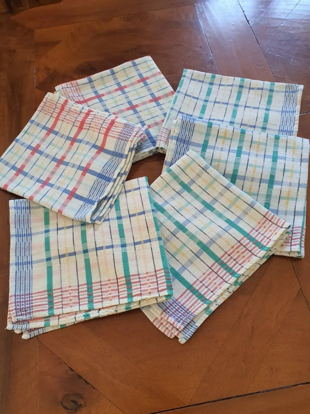 6 serviettes de table