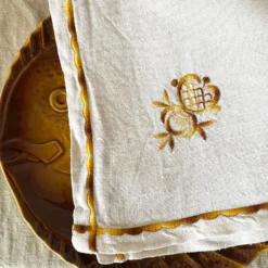 10 serviettes de table brodées