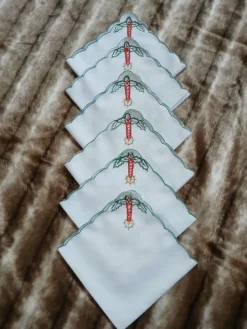 6 serviettes de table brodées anciennes
