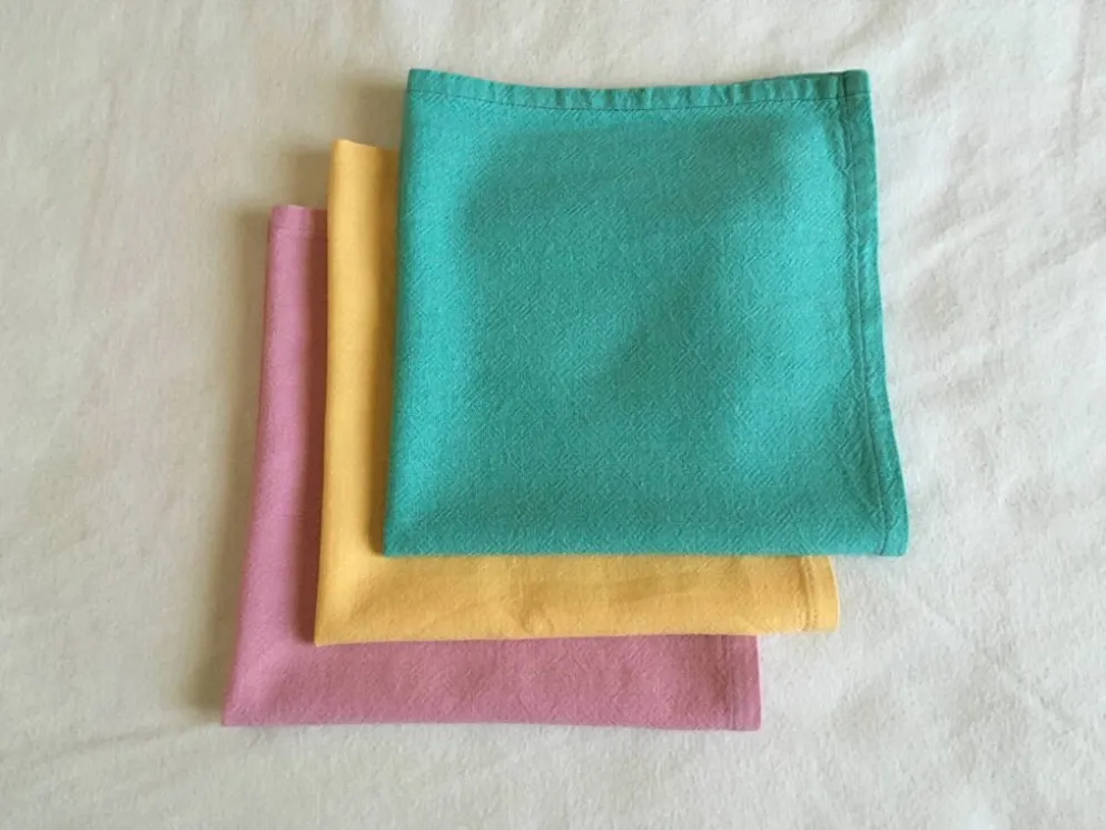 3 serviettes de table damassées 40 x 39