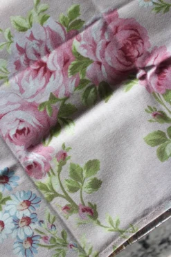 4 serviettes de table Fleurs Pois romantique