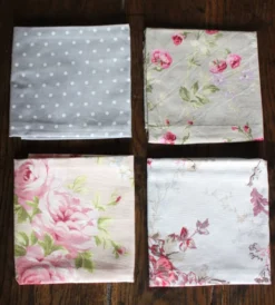 4 serviettes de table Fleurs Pois romantique