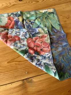 6 serviettes de table motifs fleuris