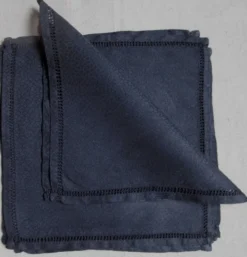 6 serviettes de table noires, en damassé de lin