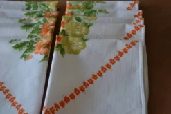 10 serviettes de table vintage