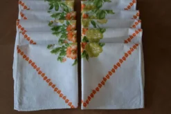 10 serviettes de table vintage