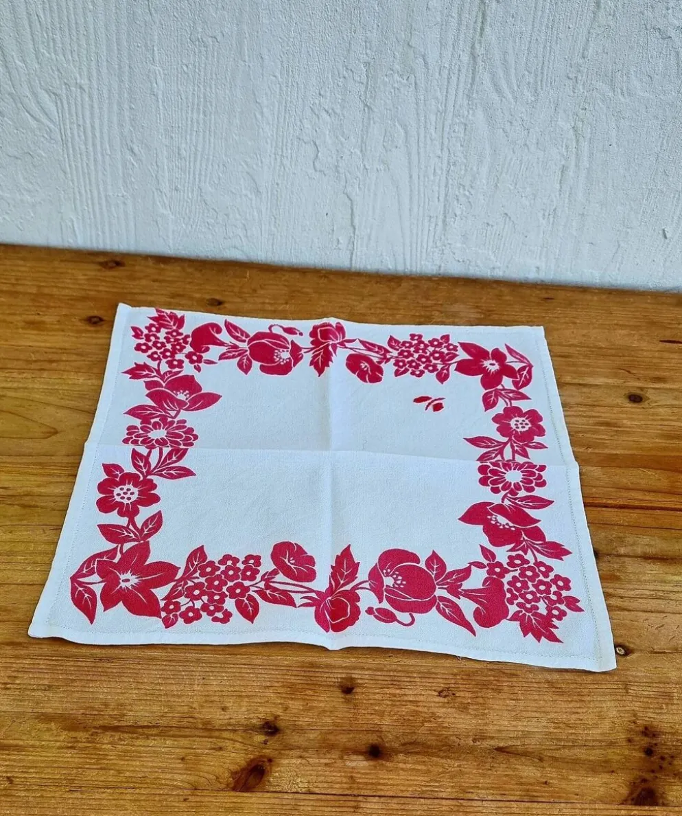 4 serviettes de table vintage blanches à fleurs roses