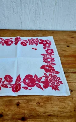 4 serviettes de table vintage blanches à fleurs roses