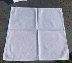 7 serviettes en coton damassé blanches, Christian Lacroix, vintage