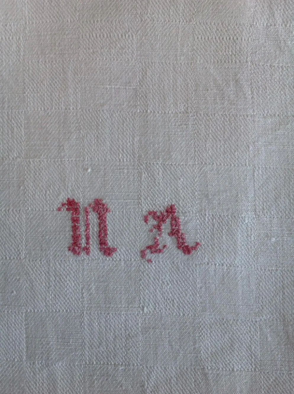 5 serviettes en coton dammasè monogrammees NA
