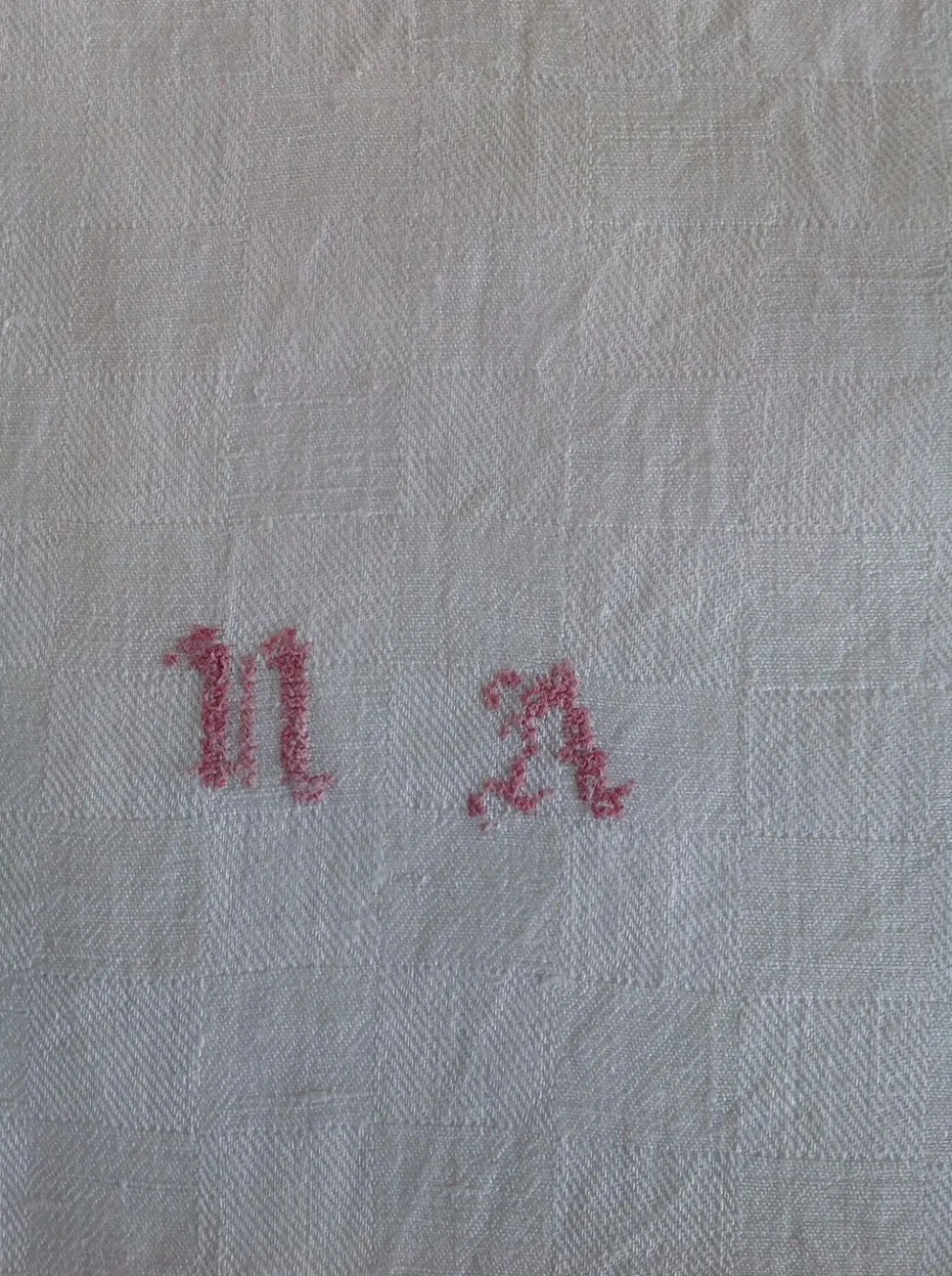 5 serviettes en coton dammasè monogrammees NA