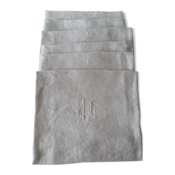 Serviettes monogrammées