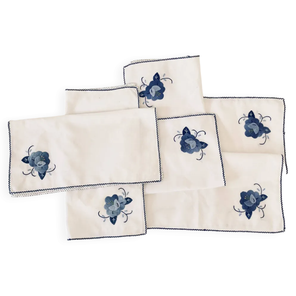 6 serviettes percal brodées, 28 cm