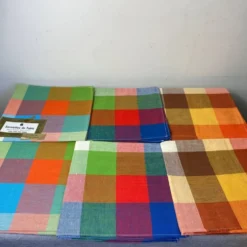 Serviettes pue coton modèle vintage à carreaux