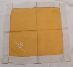 8 serviettes à thé brodées