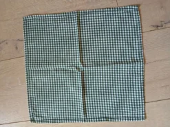 4 serviettes vintages à carreaux