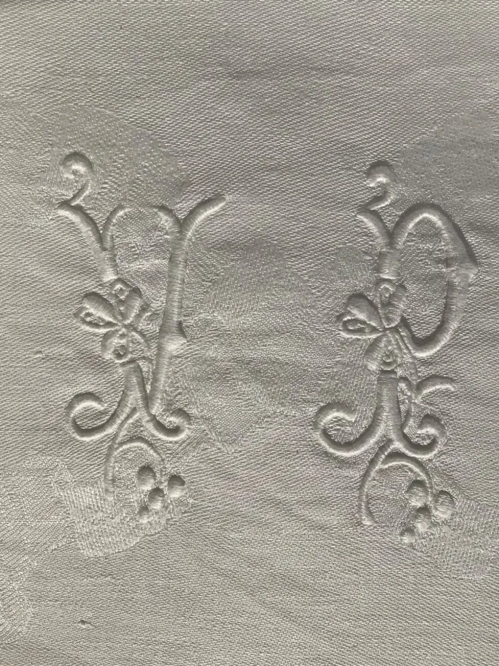 9 serviettes VP damassé 87x72cm motifs rubans