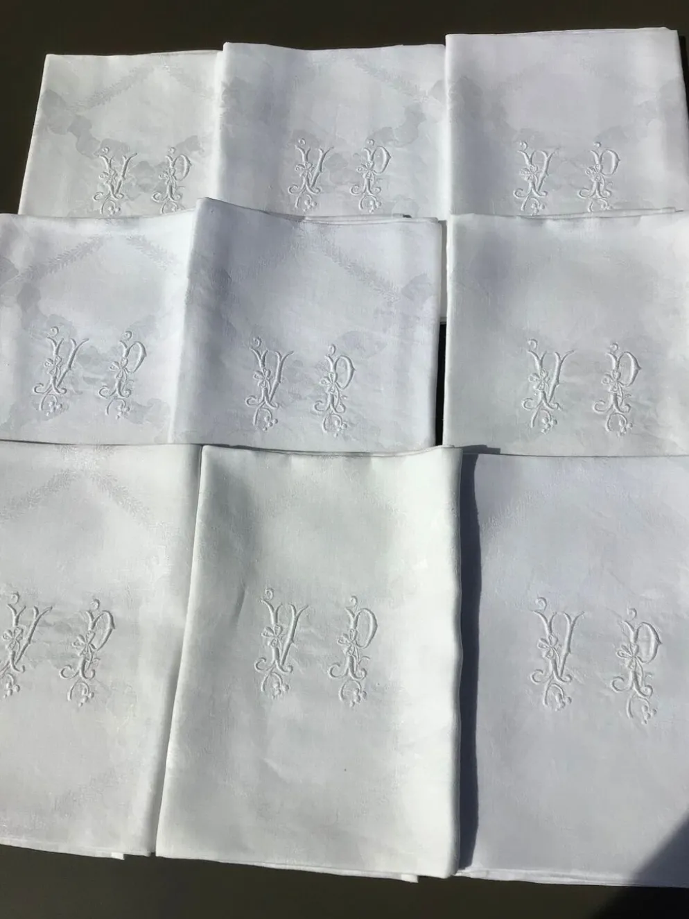9 serviettes VP damassé 87x72cm motifs rubans