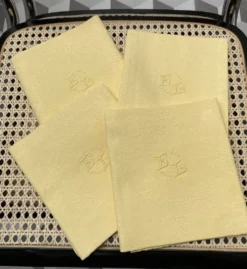 set de 4 serviettes monogrammées EL teintes jaune
