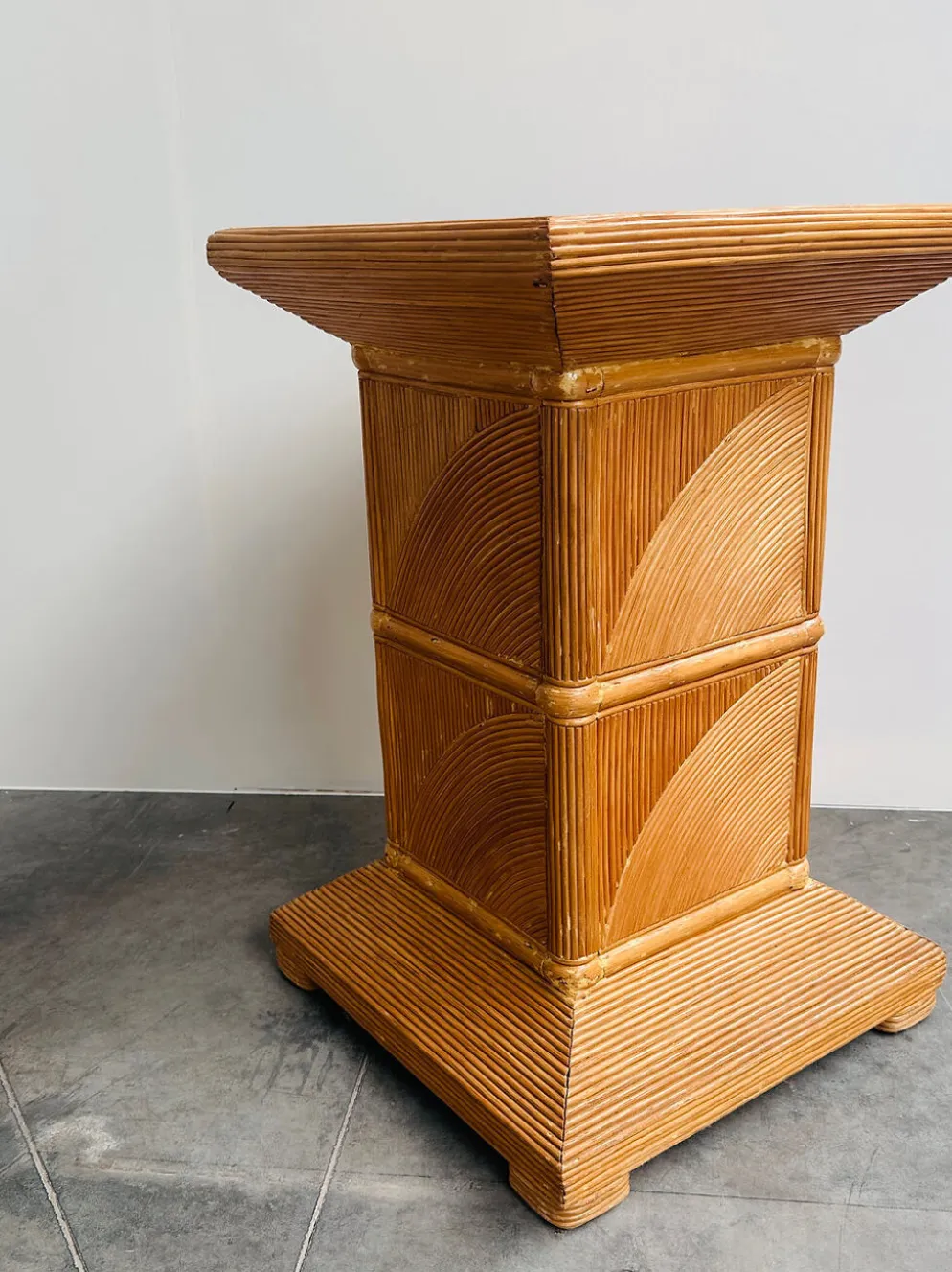 Socle en bambou fendu français, années 1970