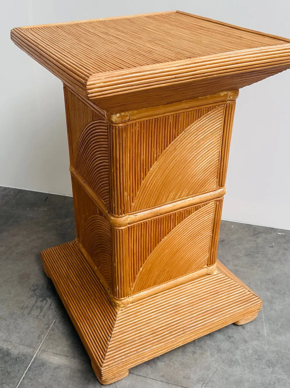 Socle en bambou fendu français, années 1970