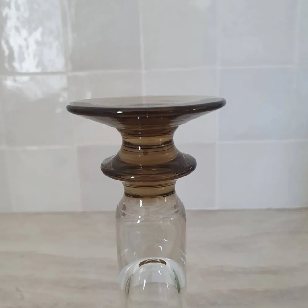 Soliflore en verre et pied marron fumé