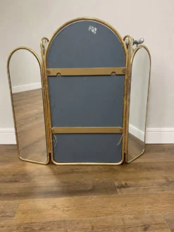Specchiera vintage a trittico in ottone con applique