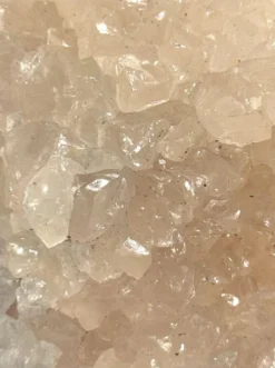 Sphère en calcite bandée (onyx marbre) et cristal de calcite sur socles