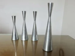 Série de 4 bougeoirs 
