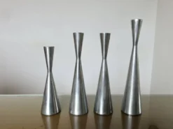 Série de 4 bougeoirs 