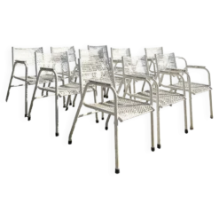 Série de 10 fauteuils de jardin en métal perforés