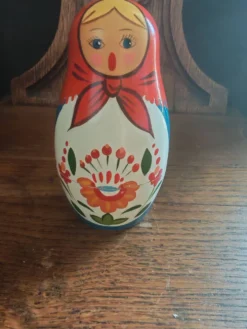 Série de 6 poupées gigognes russes vintage 1960