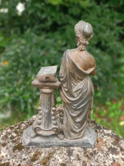 Statue