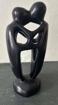 Statue africaine en stéatite représentant 2 amoureux GmBh