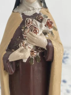 Statue ancienne de Sainte Thérèse de Lisieux, Figurine religieuse en plâtre