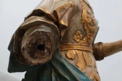 Statue religieuse française du XVIIIe siècle de la Vierge Marie sur un nuage