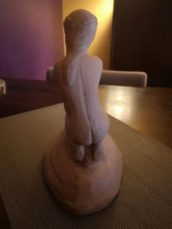 Statuette en terre cuite - femme nue