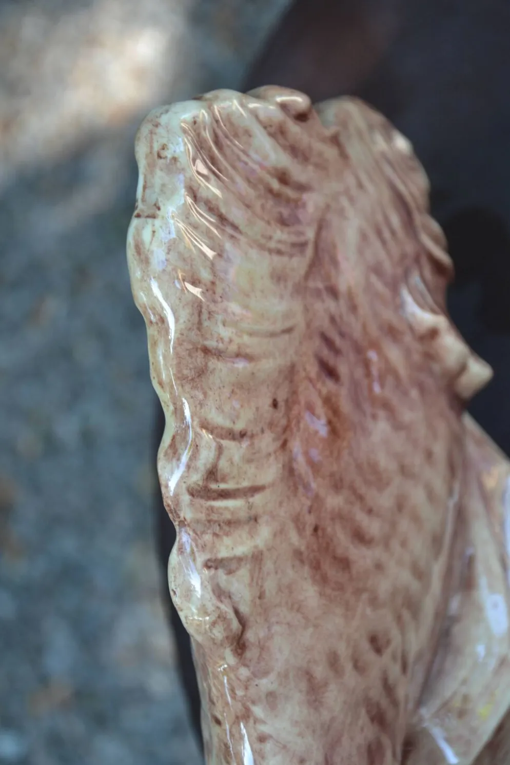 Statuette poisson en céramique signée