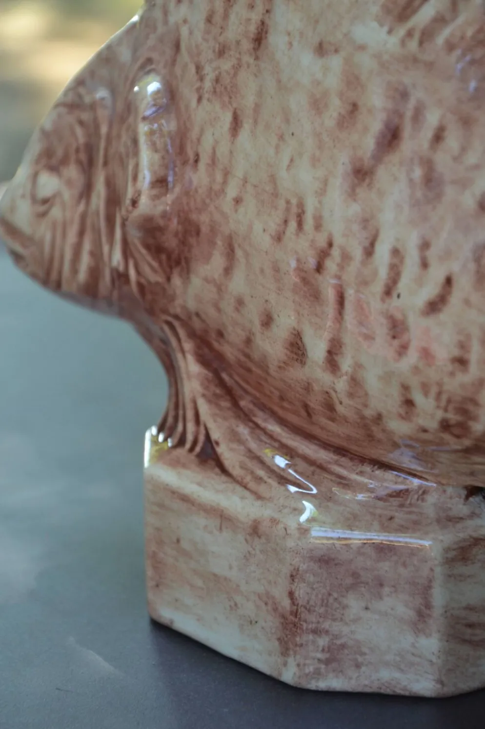 Statuette poisson en céramique signée