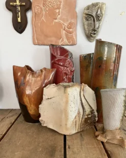 Stèle à l’antique terre cuite à accrocher